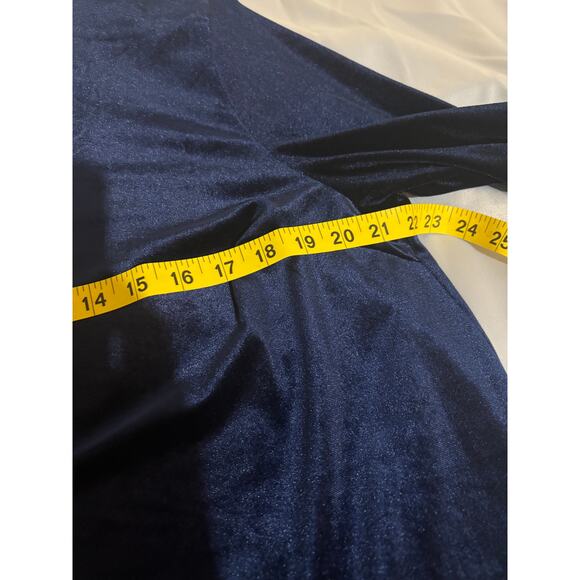 Anthropologie Women's Amandi Velvet Long Sleeve Maxi Dress  Blue Size Medium - Picture 8 of 16